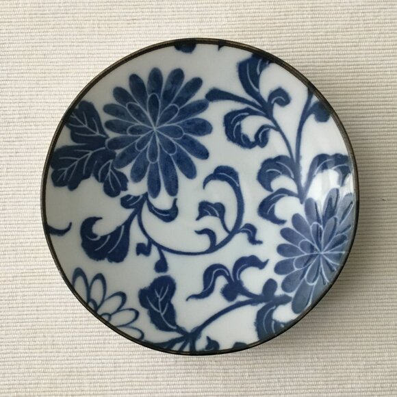 Made in Japan Blue Chrysanthemums on White Porcelain Shallow Bowl - Picture 1 of 5